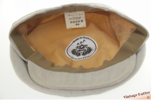 © VintageHatter.com | f-7044-58-1 Flatcap B.D.P. ecru grey cotton-like with snapbutton 58 Flatcap B.D.P. ecru grey cotton-like with snapbutton 58